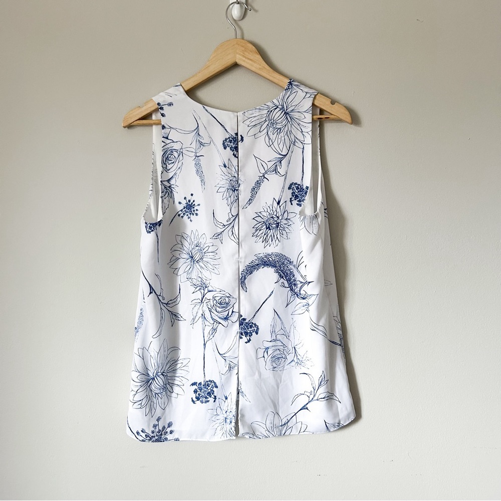 Babaton White and Blue Floral Blouse - Picture 7 of 12